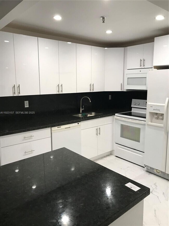 Foto del edificio - 250 181 Dr