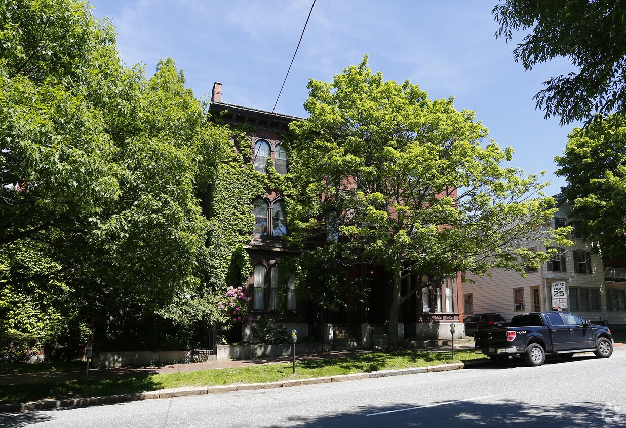 Building Photo - John W. Munger Block