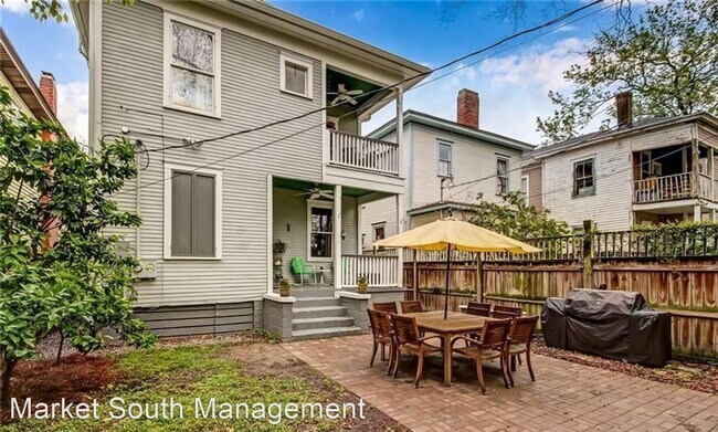 Building Photo - 4 br, 1.5 bath House - 415 E. 40th Street