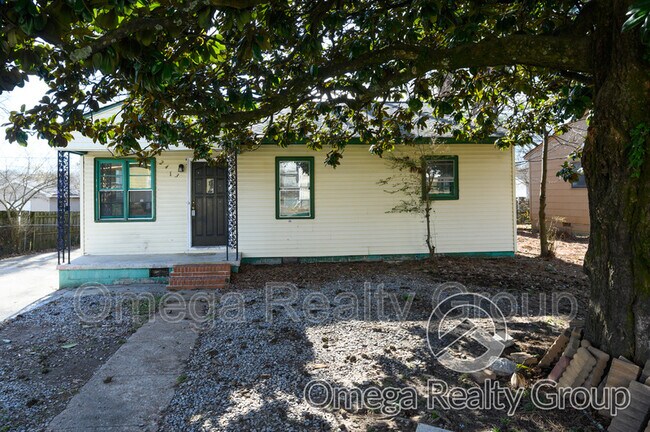 Foto del edificio - 2413 Moore Ave NW