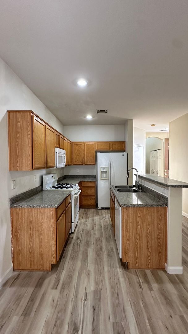 Building Photo - 6075 Secret Island Dr