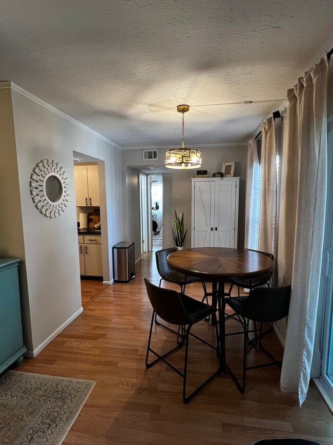 Foto del edificio - 4611 W North B St