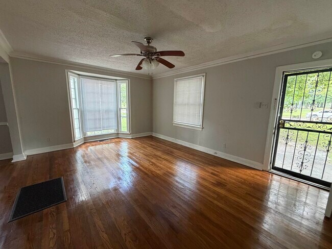 Foto del edificio - 757 S Goodlett St
