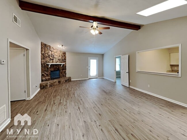 Building Photo - 5158 Sand Ridge Ct