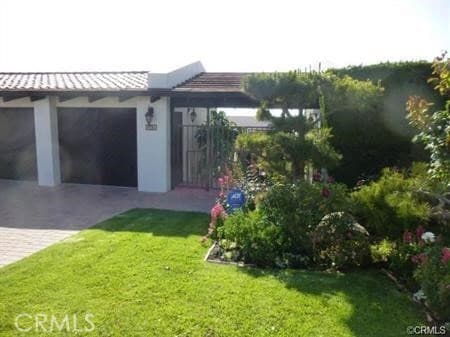 Building Photo - 6751 Alta Vista Dr