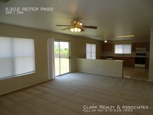 Building Photo - 5302 Reiter Pass, San Antonio, TX. 78244