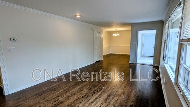 Foto del edificio - 294 Robin Ln SE