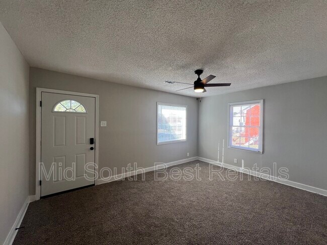 Foto del edificio - 1544 Doris Ave