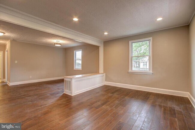 Building Photo - 3101 Romaine Ct