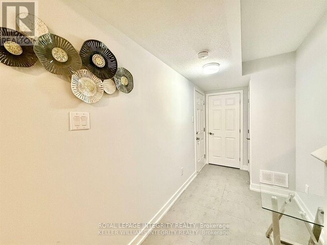 Building Photo - 237 Anyolite Private