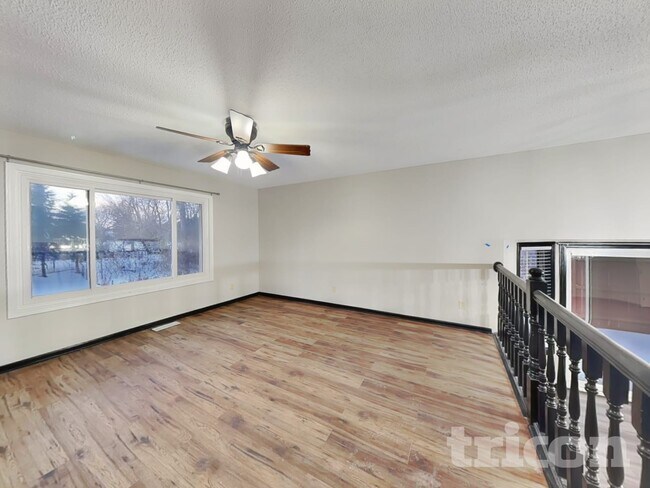 Foto del edificio - 5590 148th Ln NW