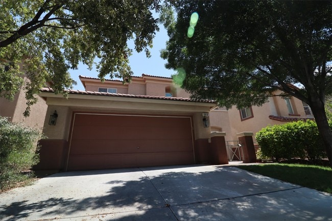 Building Photo - 560 Playa Linda Pl