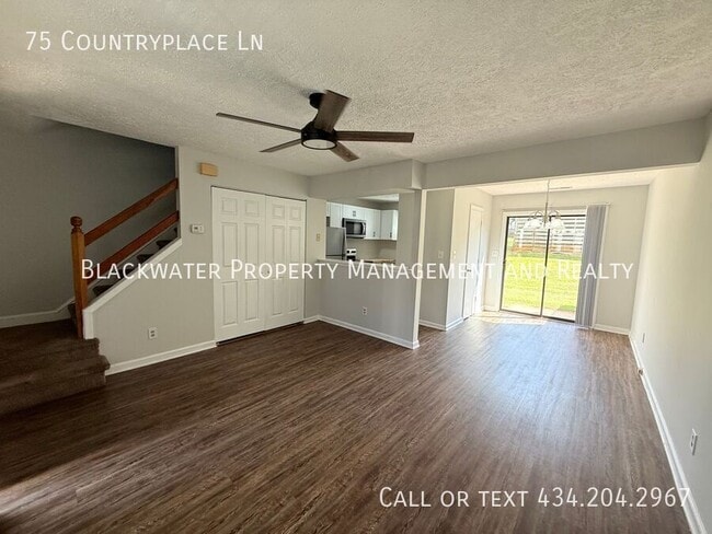 Foto del edificio - 75 Countryplace Ln