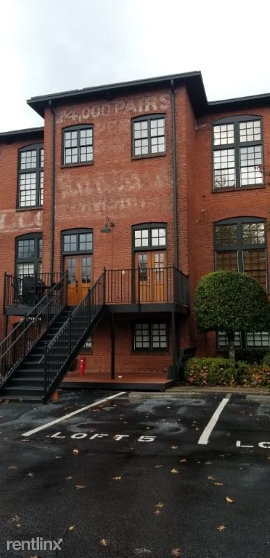 Foto del edificio - 472 Sessions St NW