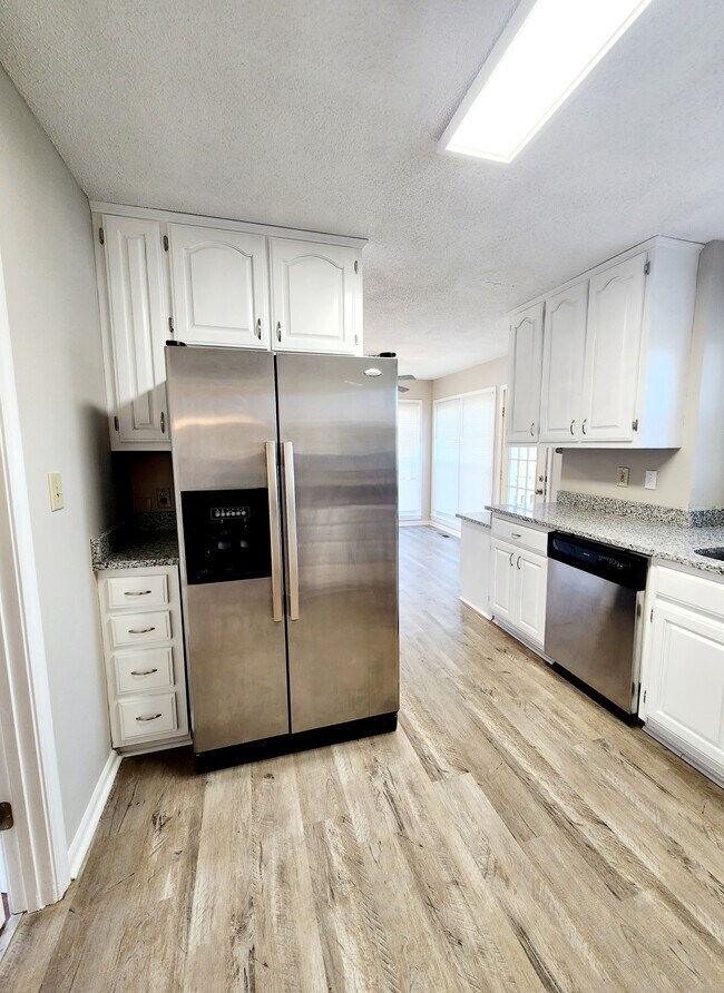 Foto del edificio - 12011 Bell Mountain Dr SW