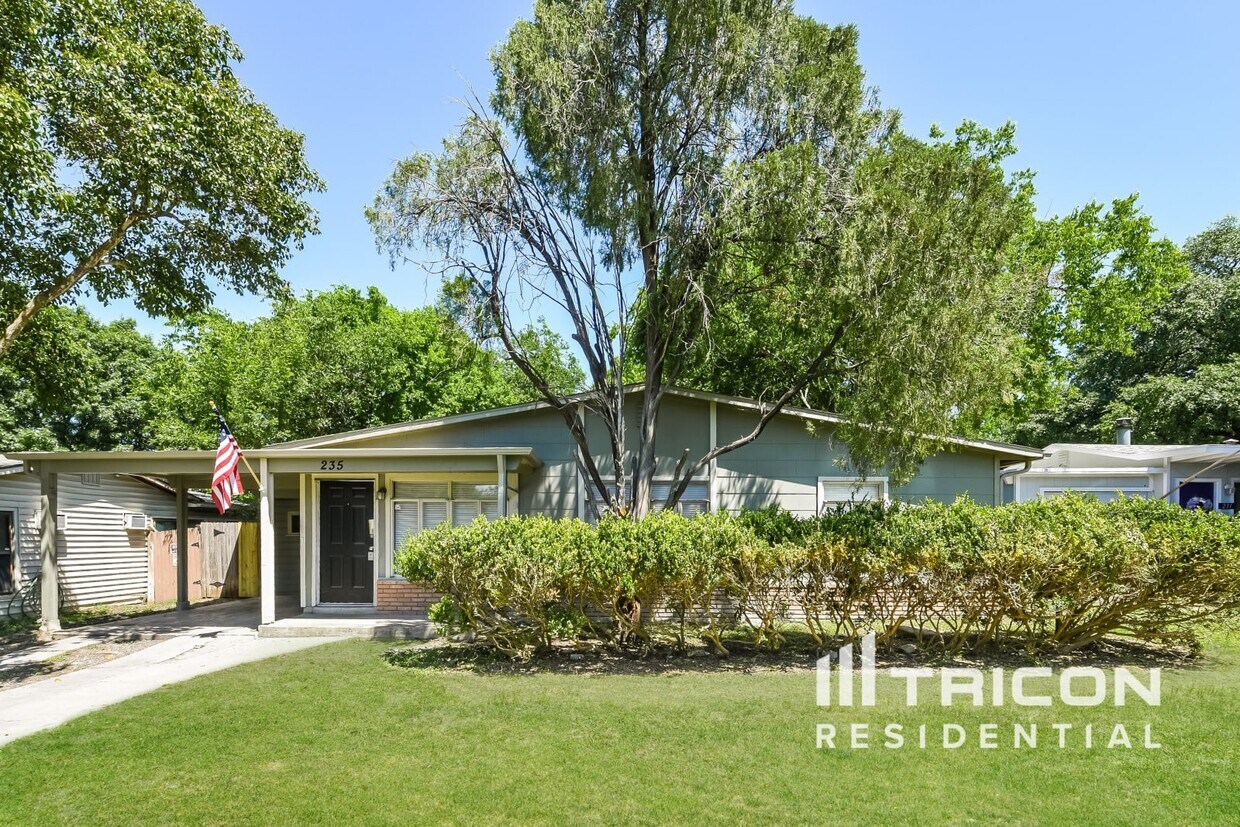 Foto principal - 235 Trudell Dr
