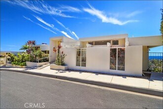 Building Photo - 1284 Coronado Dr