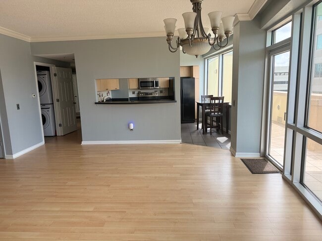 Dining room - 322 E Central