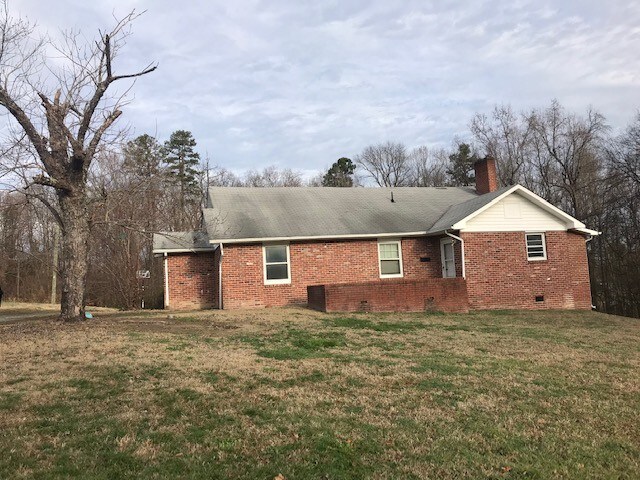 Primary Photo - 2880 Kanoy Rd