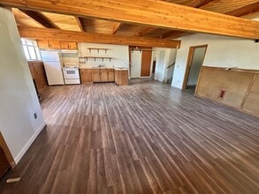 Building Photo - 701 Rincon Ridge Rd