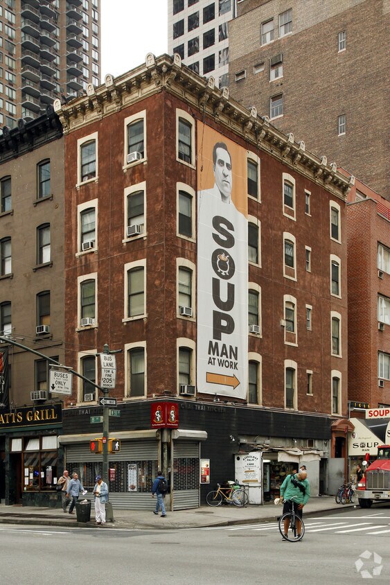 Primary Photo - 930 Eighth Ave