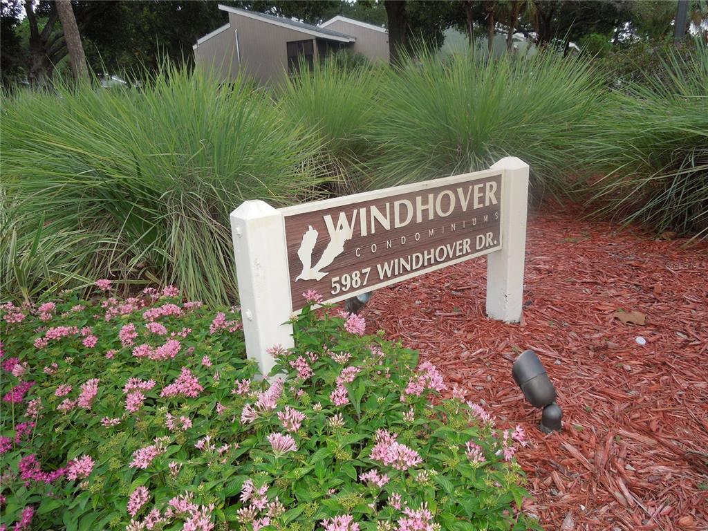 Foto principal - 5061 Eaglesmere Dr