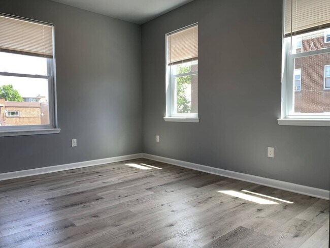 Photo - 517 S 42nd St Apartment