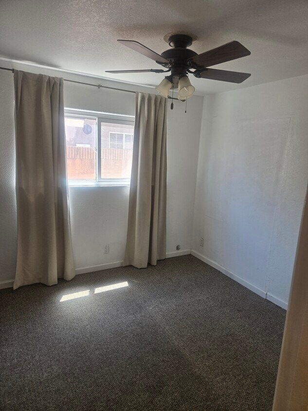 Foto del edificio - 1702 Brown St