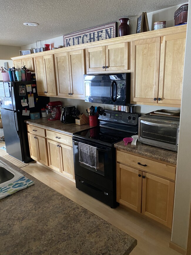 cocina - 1140 Nolan Ct
