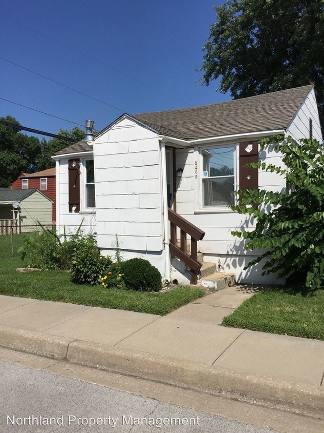Primary Photo - 2405 Knox St