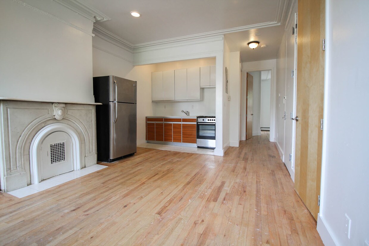 369 Gates Ave, Brooklyn, NY 11216 Condo for Rent in Brooklyn, NY