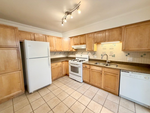 Foto del edificio - 627 Cobblestone Ct