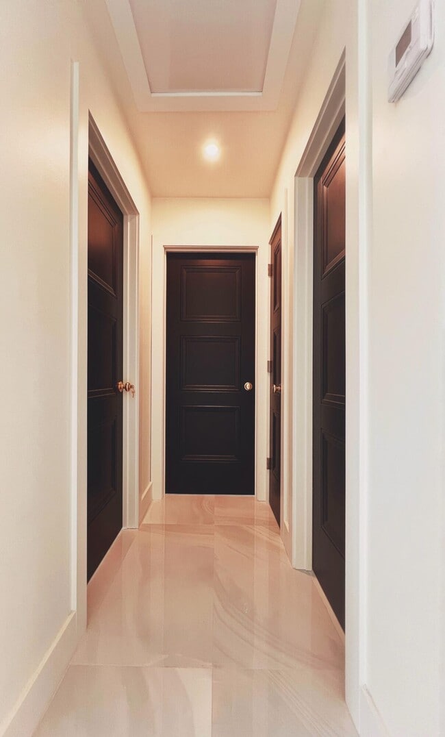 Foto del edificio - 9287 Sunrise Dr