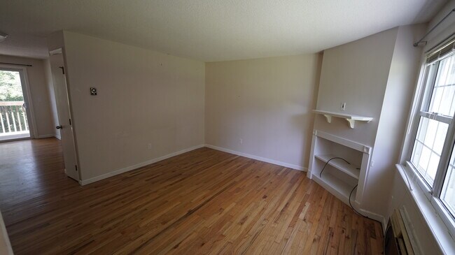 Building Photo - 37 Crystal Ln