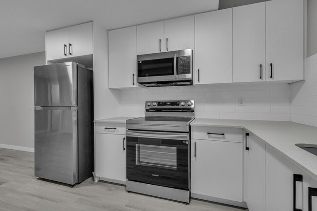 Photo du bâtiment - 11539-11125 125 St NW