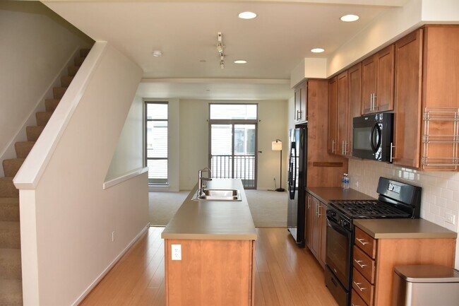 Foto del edificio - Newly Available 2 Bedroom 2 Bath Tacoma To...