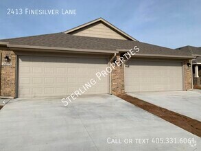 Building Photo - 2413 Finesilver Ln