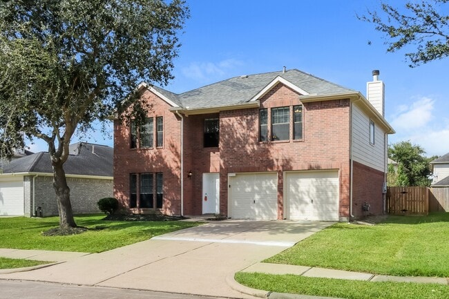 Building Photo - 16322 Lynn Crest Ct