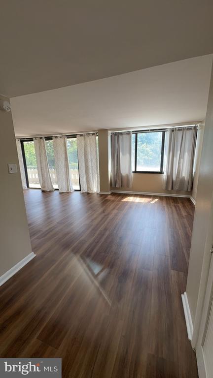 Foto del edificio - 6301 Stevenson Ave