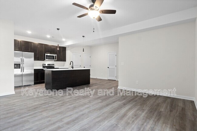 Foto del edificio - 229 C-208 E. Johnson Circle