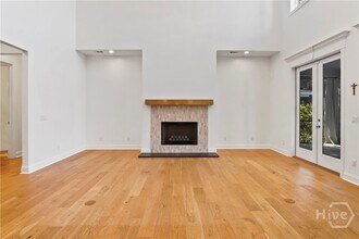 Building Photo - 437 Bear River Dr