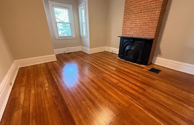 Building Photo - 3212 Bishop St