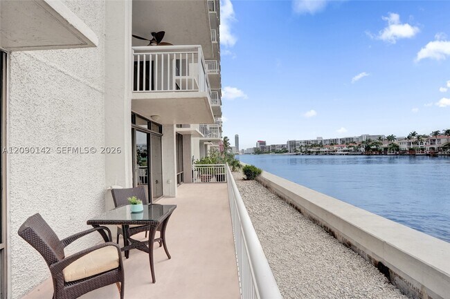 Foto del edificio - 1600 S Ocean Dr
