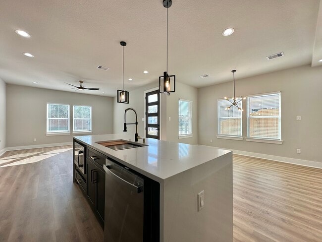 Photo - 2444 Carmel St House