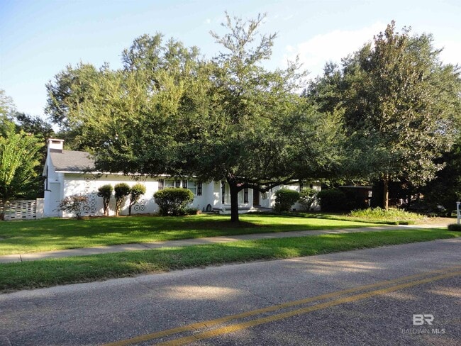 Foto del edificio - 371 S Church St