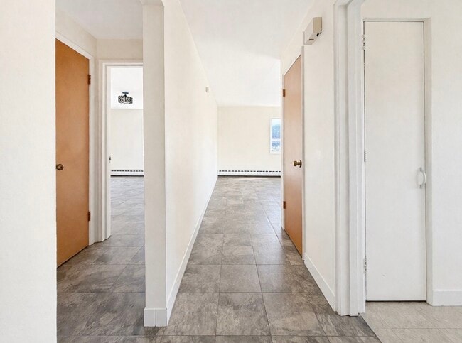 Foto del edificio - 7 Tompkins St