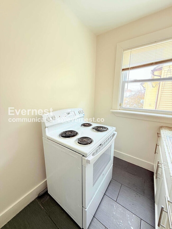 Foto del edificio - 2541 Monterey St