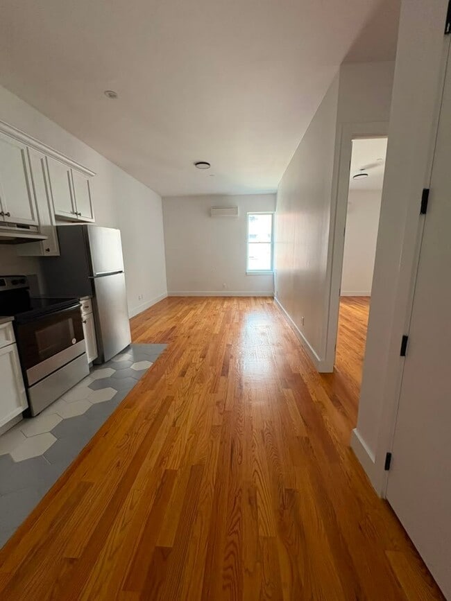 Photo - 155 Elliott Ave (Yonkers, NY) Apartment