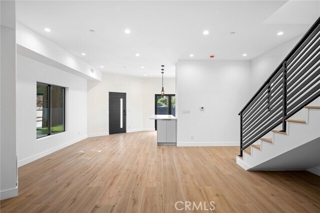 Foto del edificio - 9601 N Clybourn Ave