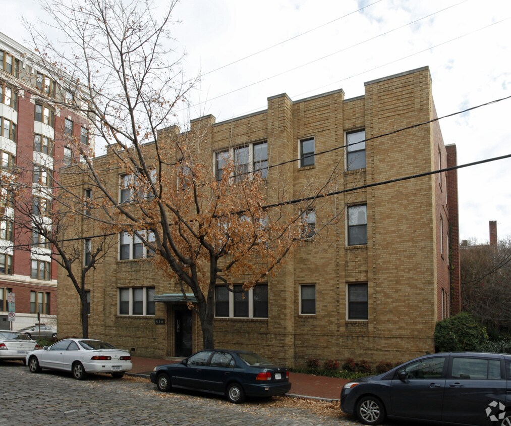 Foto del edificio - Rosemyr Apartments